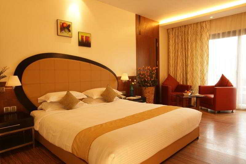 The Corinthians Resort And Club Пуна Номер фото A room at the hotel